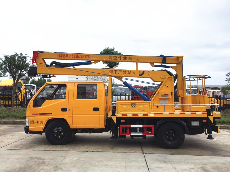 消防灑水車|社區(qū)消防車|水罐消防車