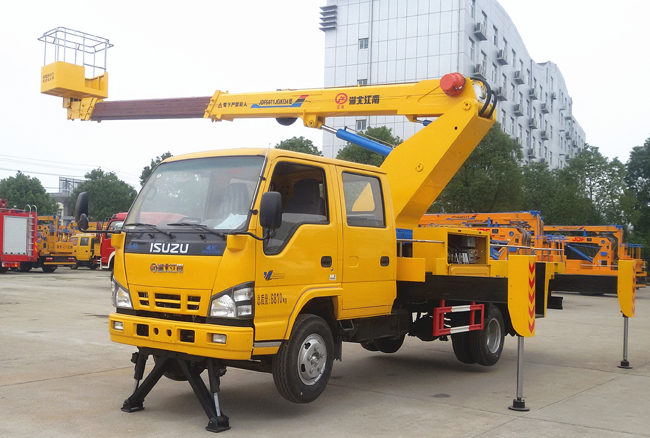 國(guó)六新款慶鈴五十鈴20米伸縮臂高空作業(yè)車(chē)